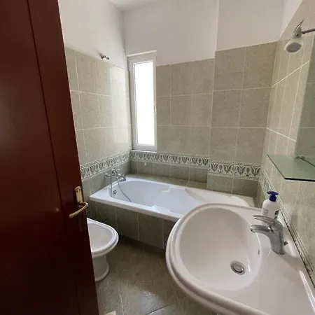 Appartement Seaview Two Bedroom Modern Apartment Sarandë